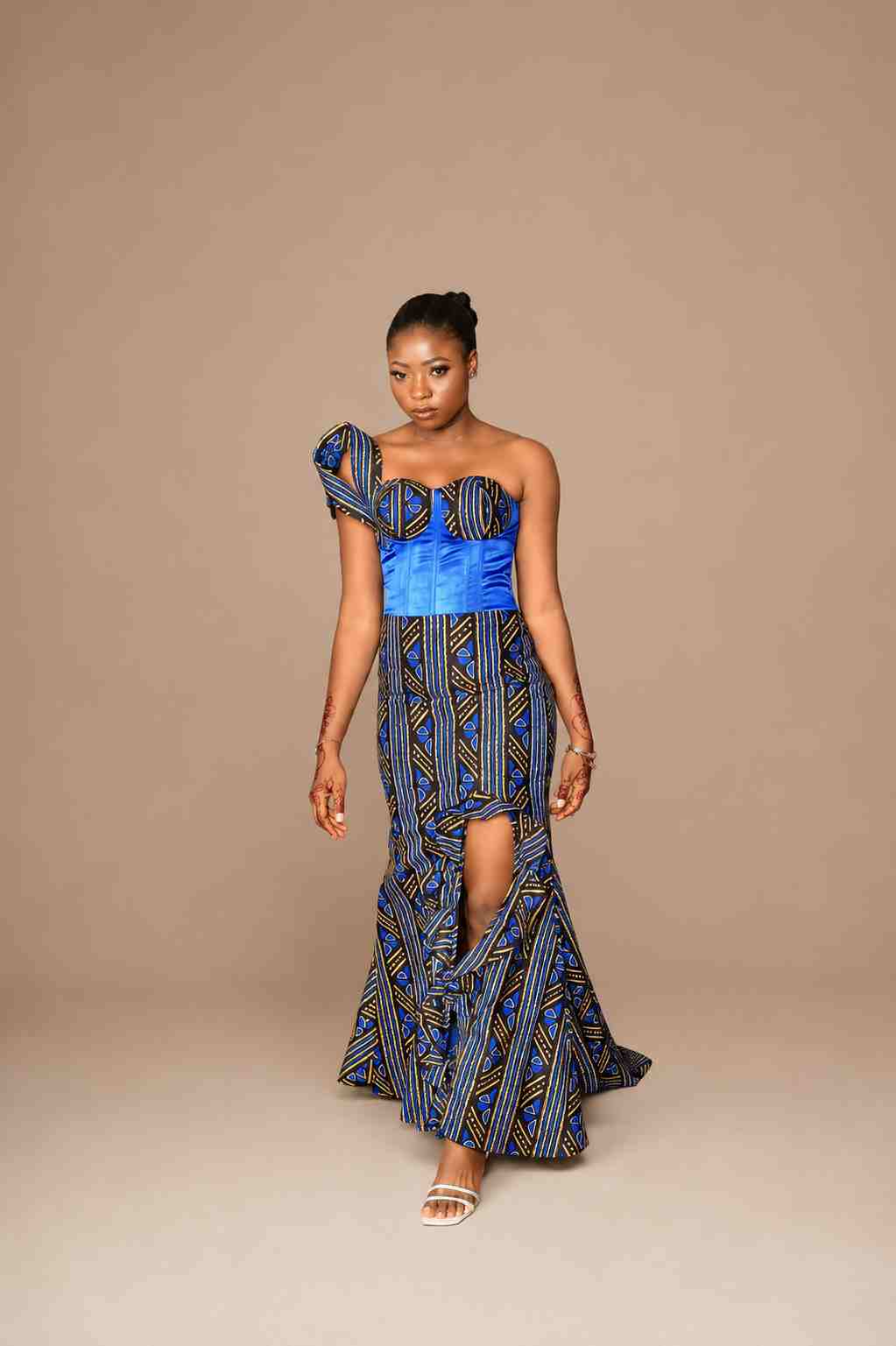 Robe longue asymétrique Bleu Héritage